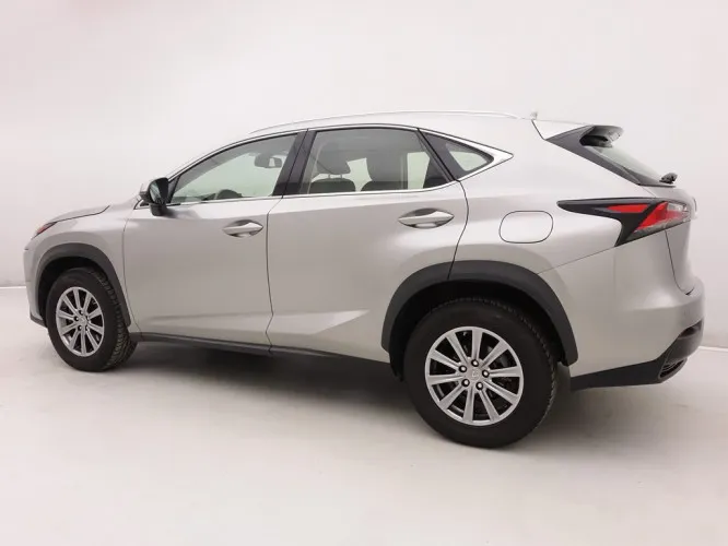 Lexus NX 300h 2.5i 155 E-CVT AWD + GPS Image 3