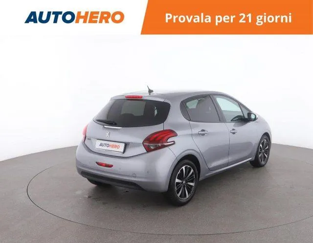 PEUGEOT 208 PureTech 82 S&S 5p. Signature Image 5